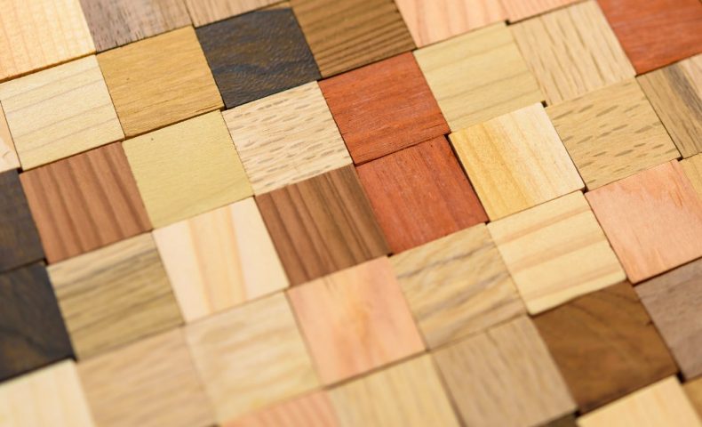 テーブルに使われている木材の種類や特徴について解説！